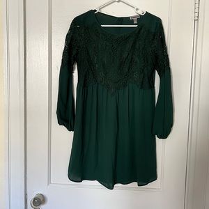Chelsea 28 green lace dress